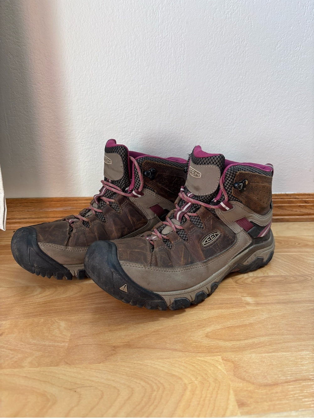 KEEN Women's Brown/Pink Waterproof Hiking Boots